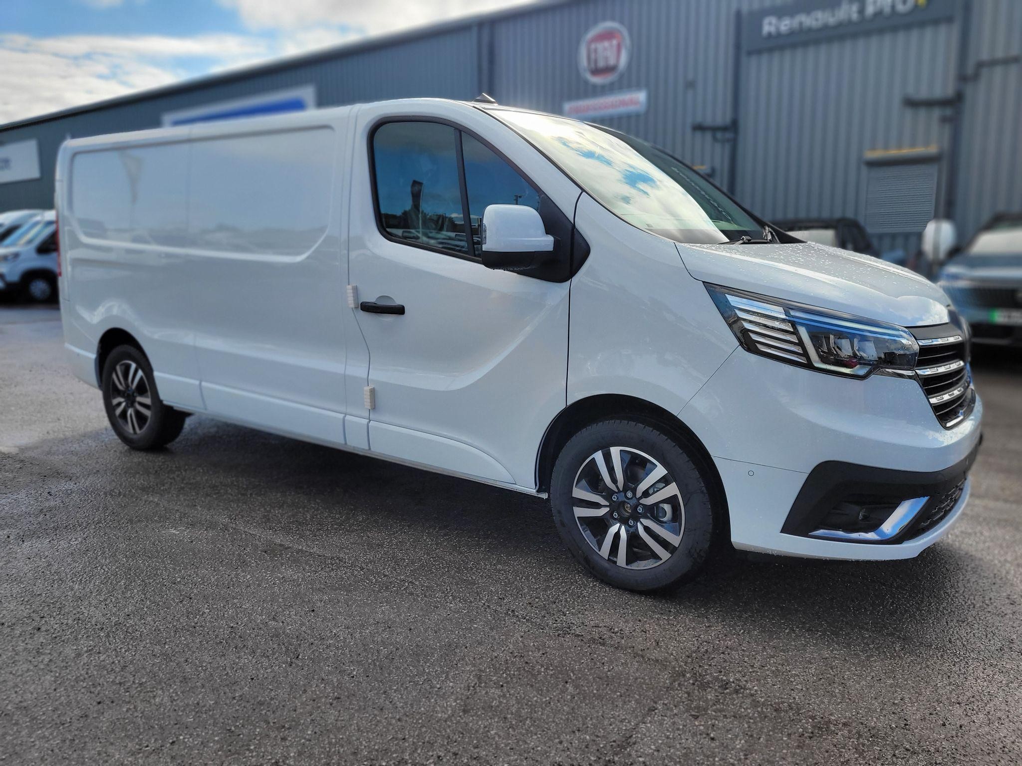 Renault Trafic Image 1