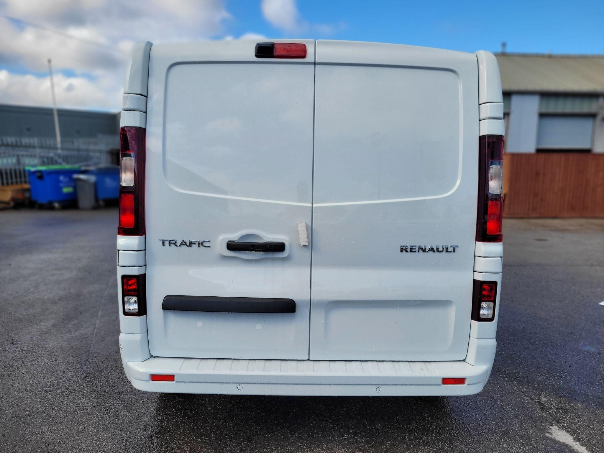 Renault Trafic Image 8