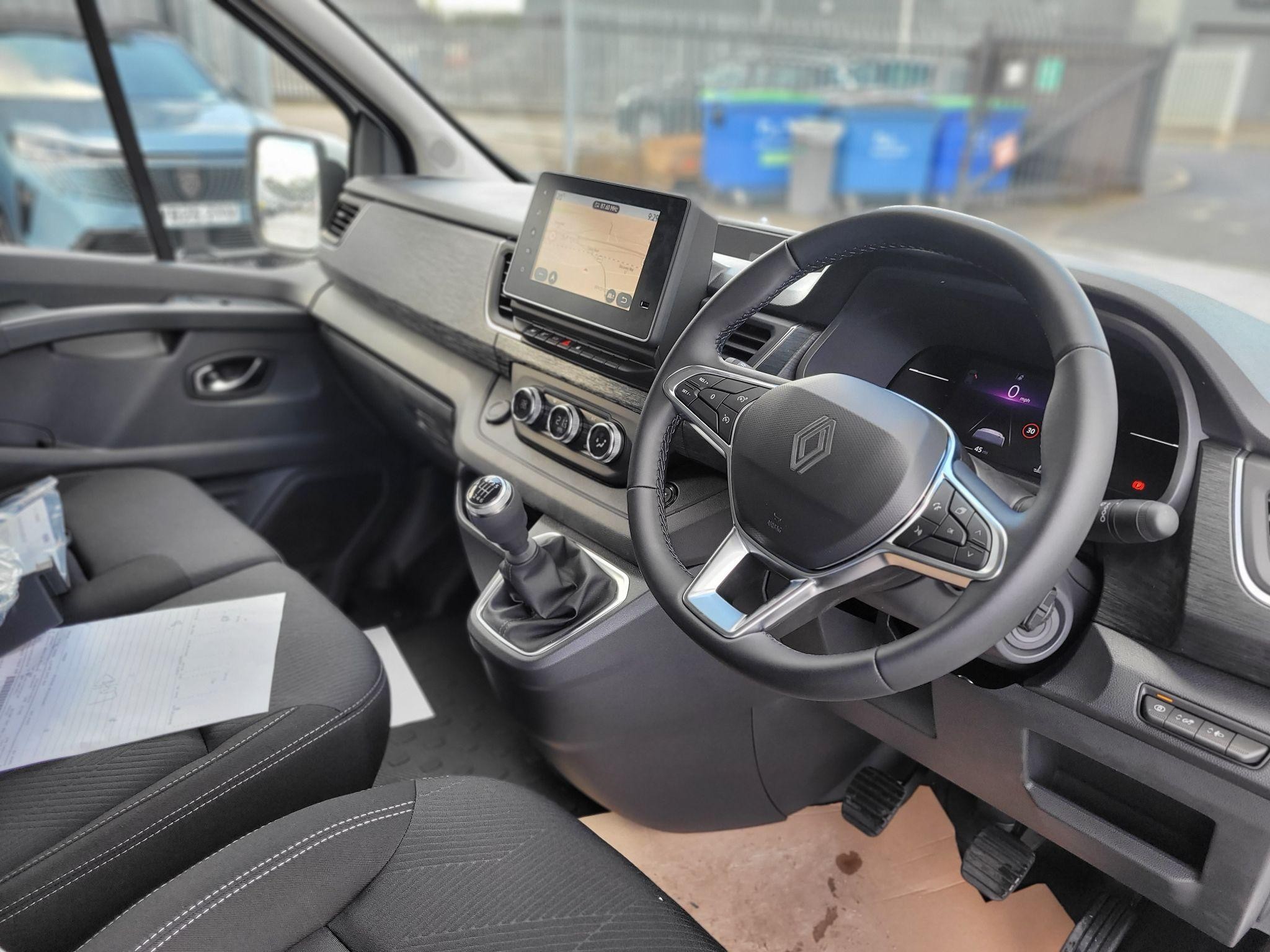 Renault Trafic Image 16