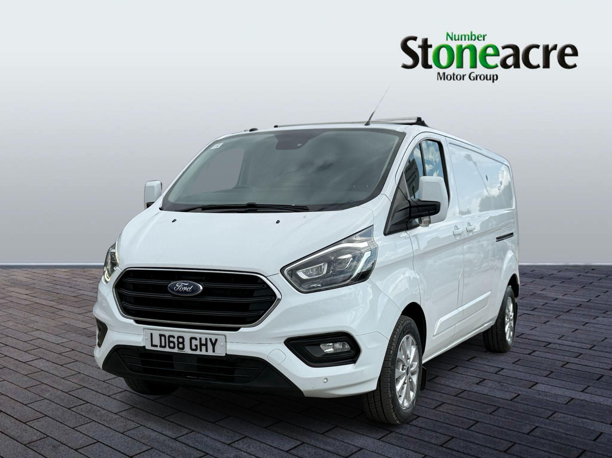 Ford Transit Custom Image 3