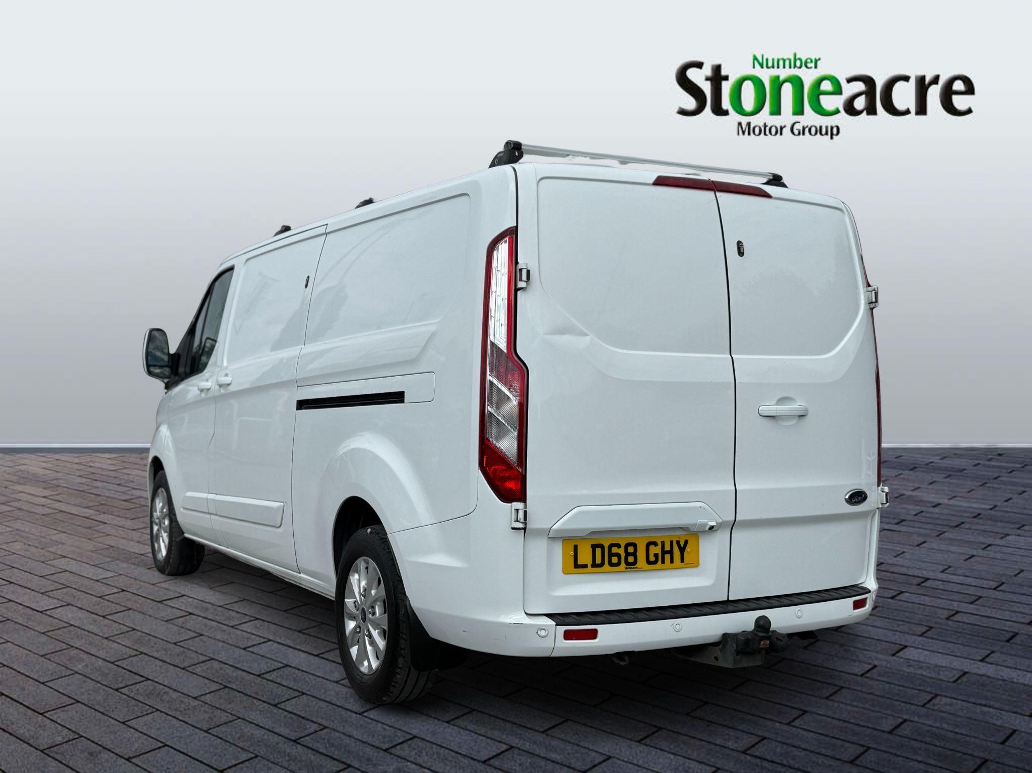 Ford Transit Custom Image 5
