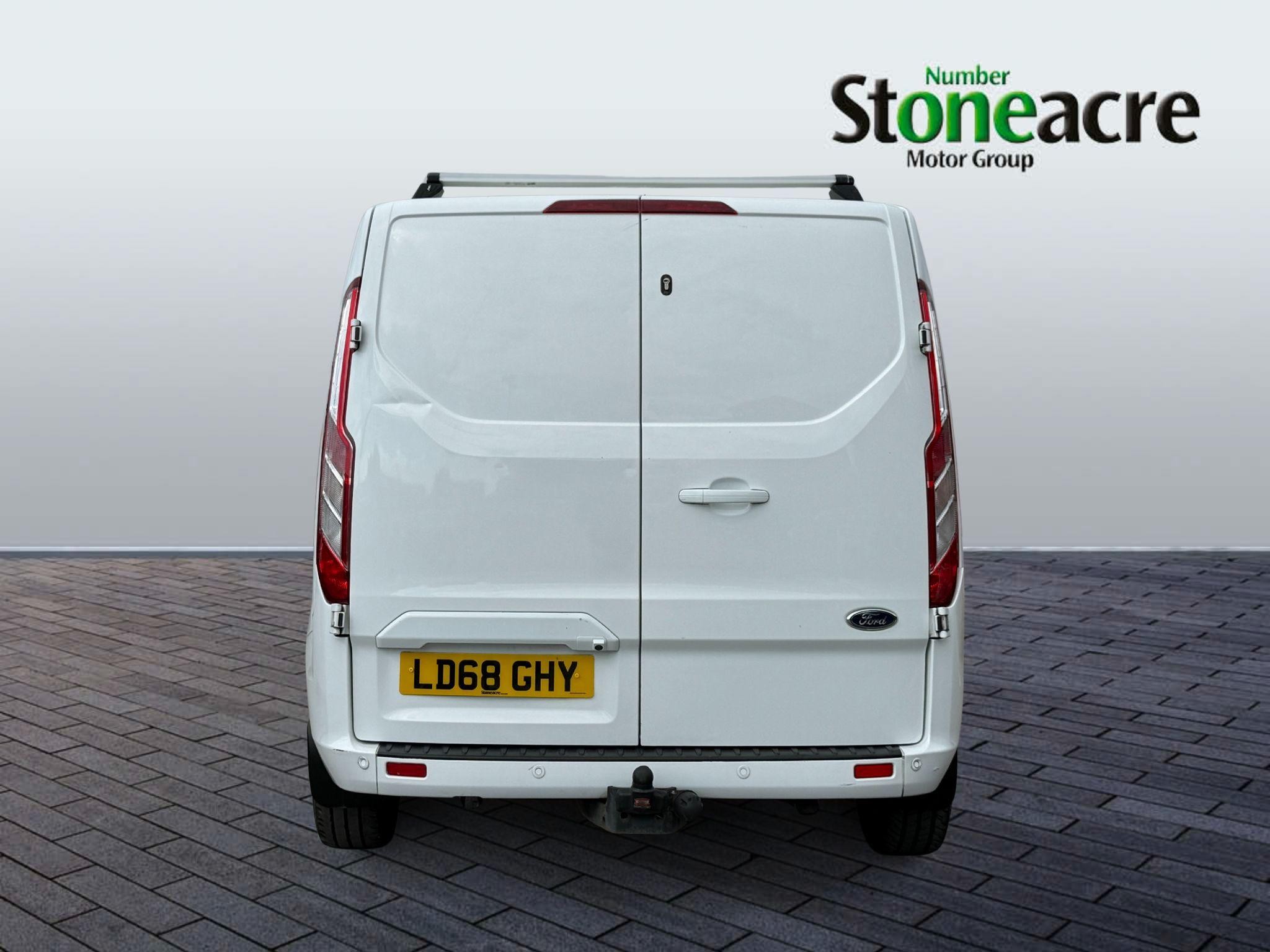 Ford Transit Custom Image 6