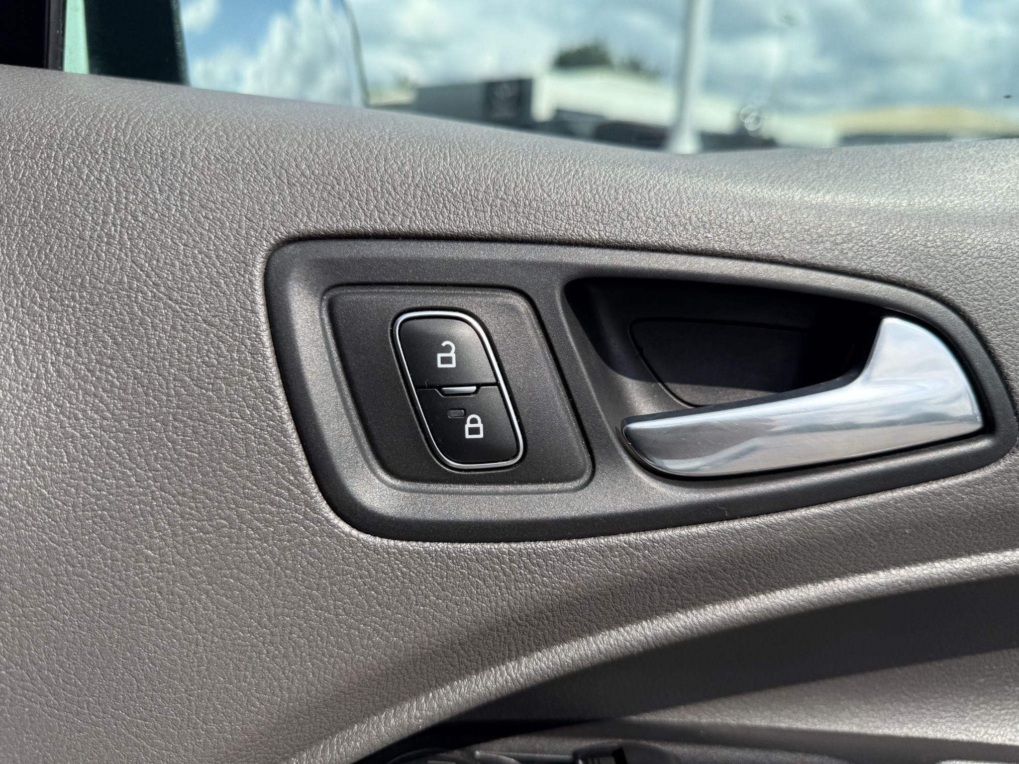 Ford Transit Connect Image 12