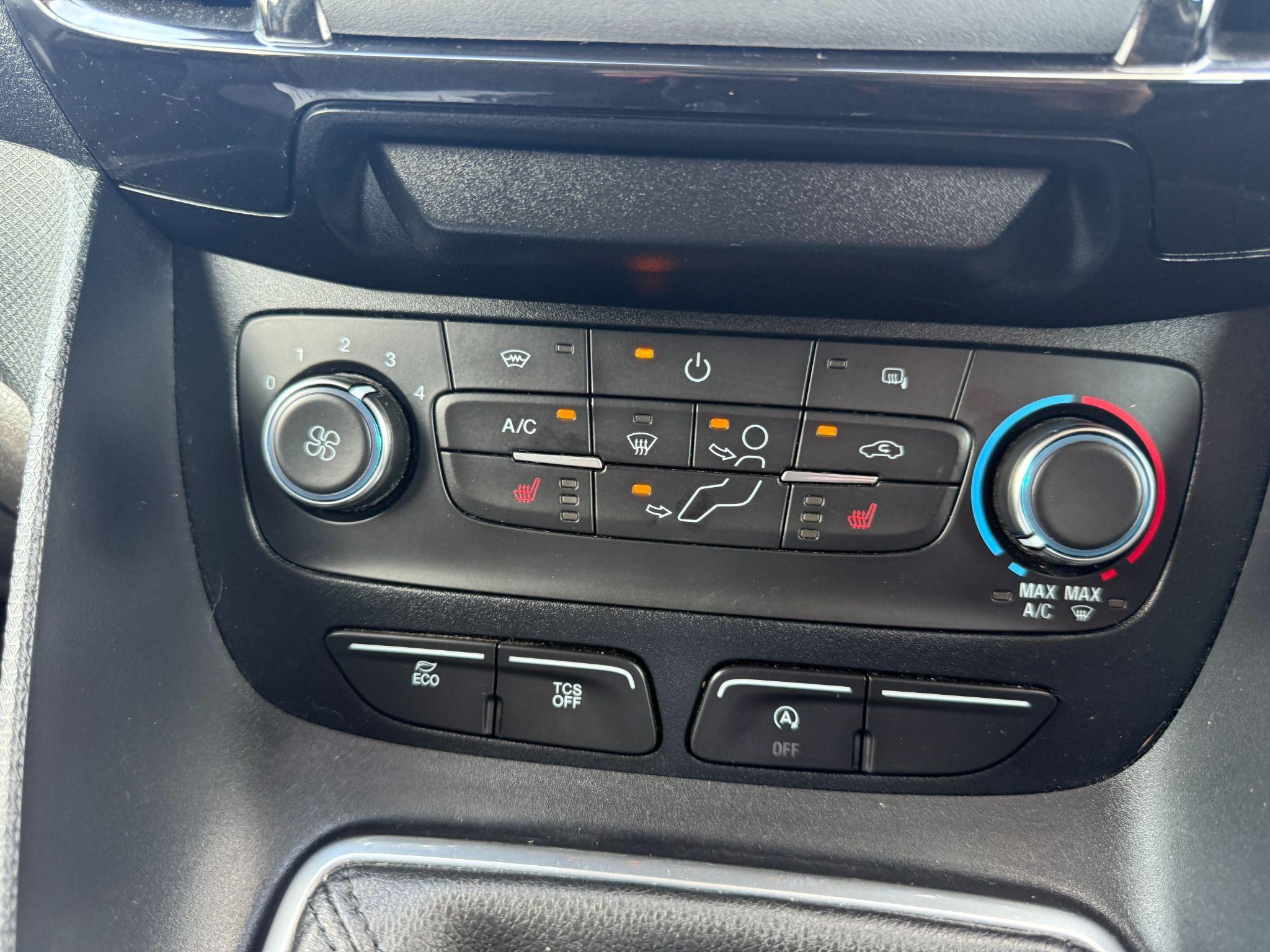 Ford Transit Connect Image 24