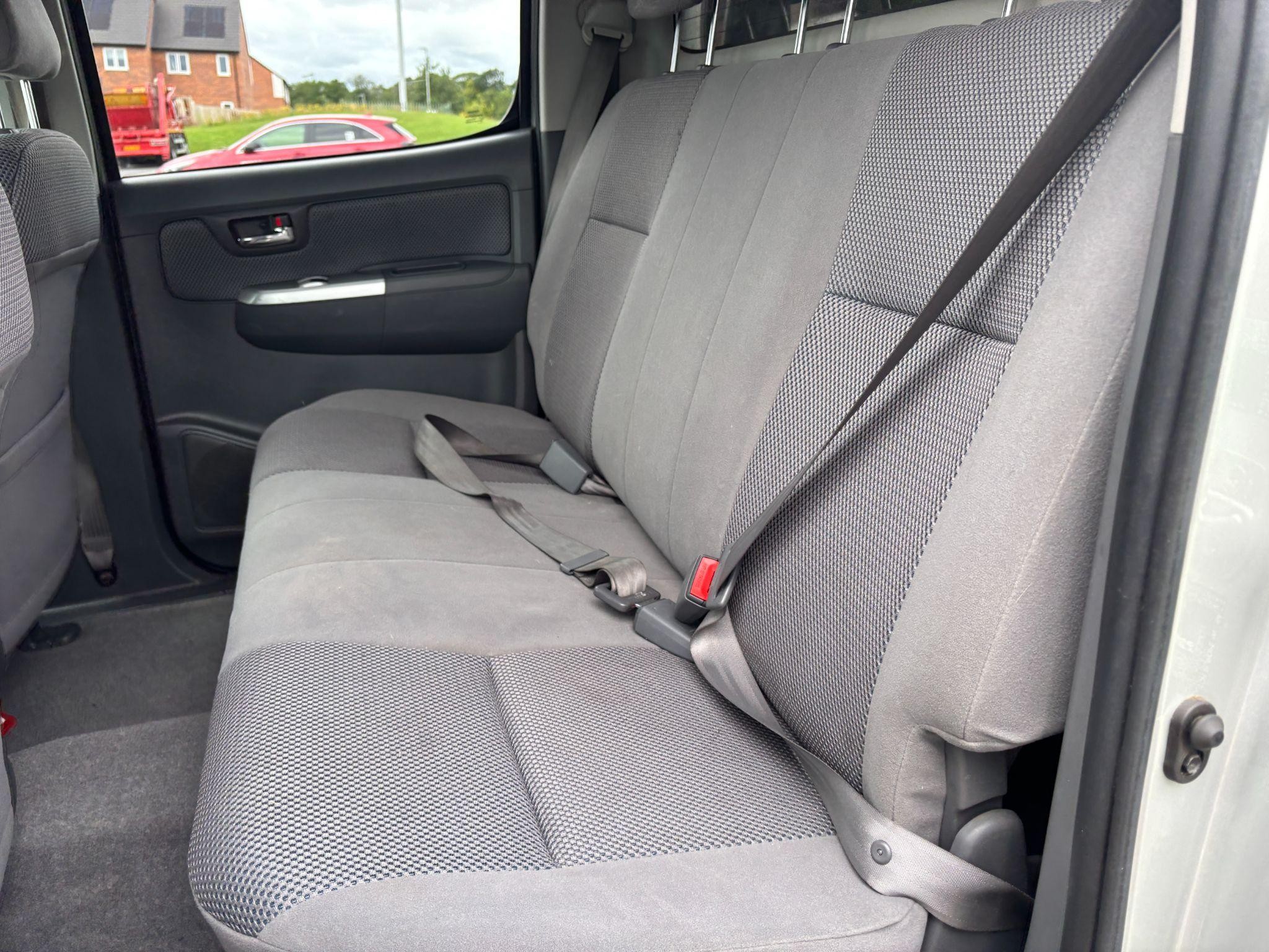 Toyota Hilux Image 27