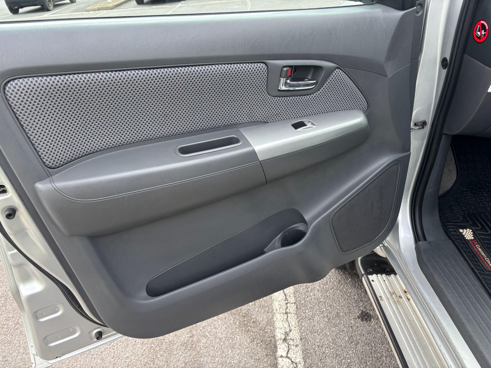 Toyota Hilux Image 29