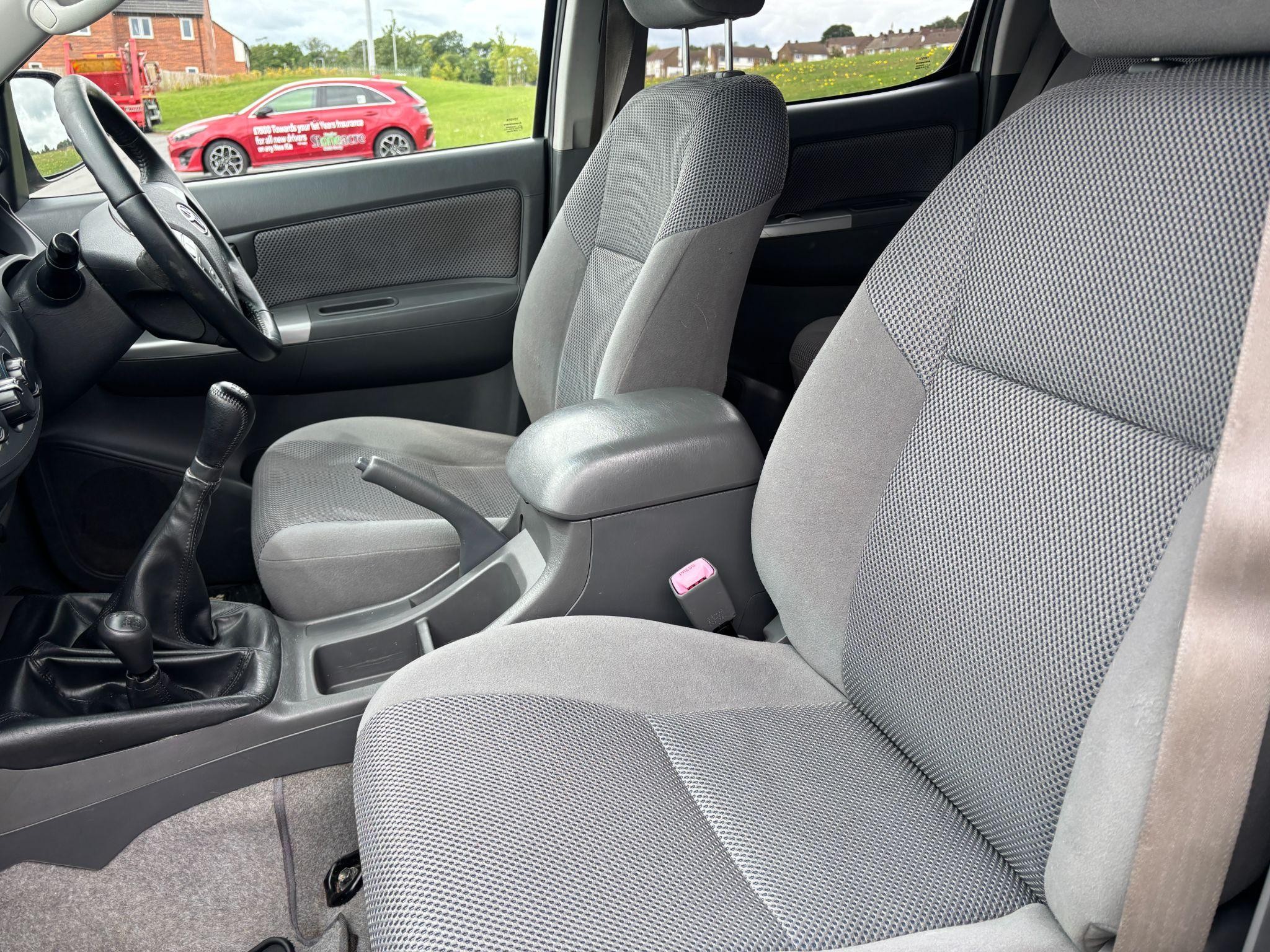 Toyota Hilux Image 31