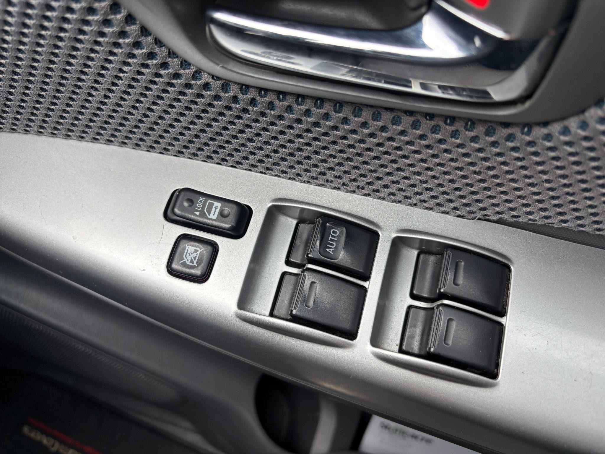 Toyota Hilux Image 48