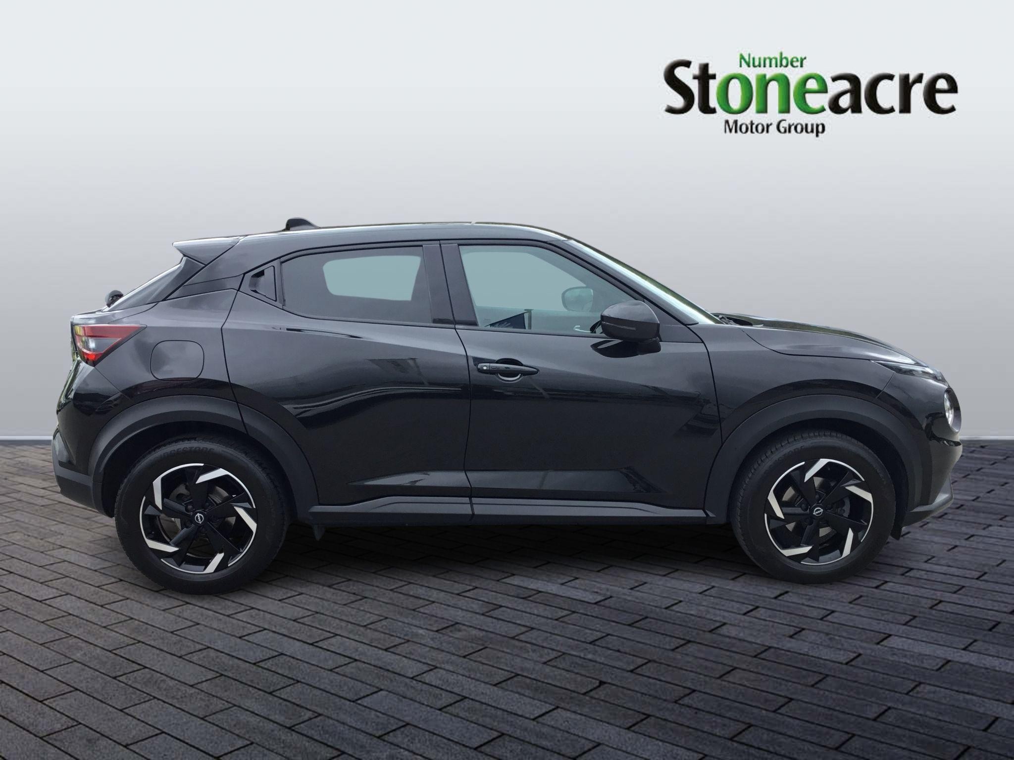 Nissan Juke Image 2