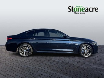BMW 5 Series 2.0 530e 12kWh M Sport Steptronic Euro 6 (s/s) 4dr YB72GHZ Image 2