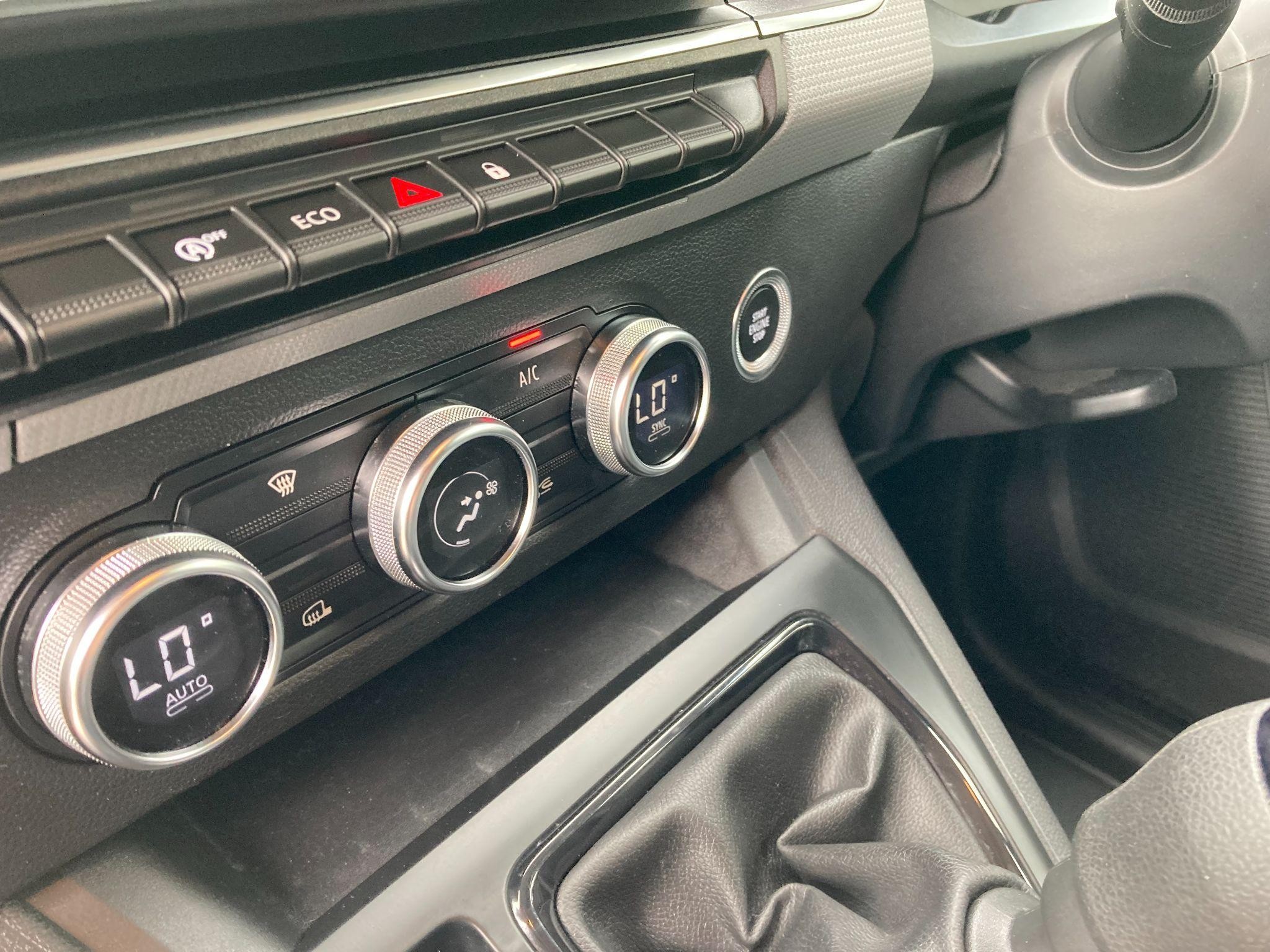 Nissan Townstar Image 13