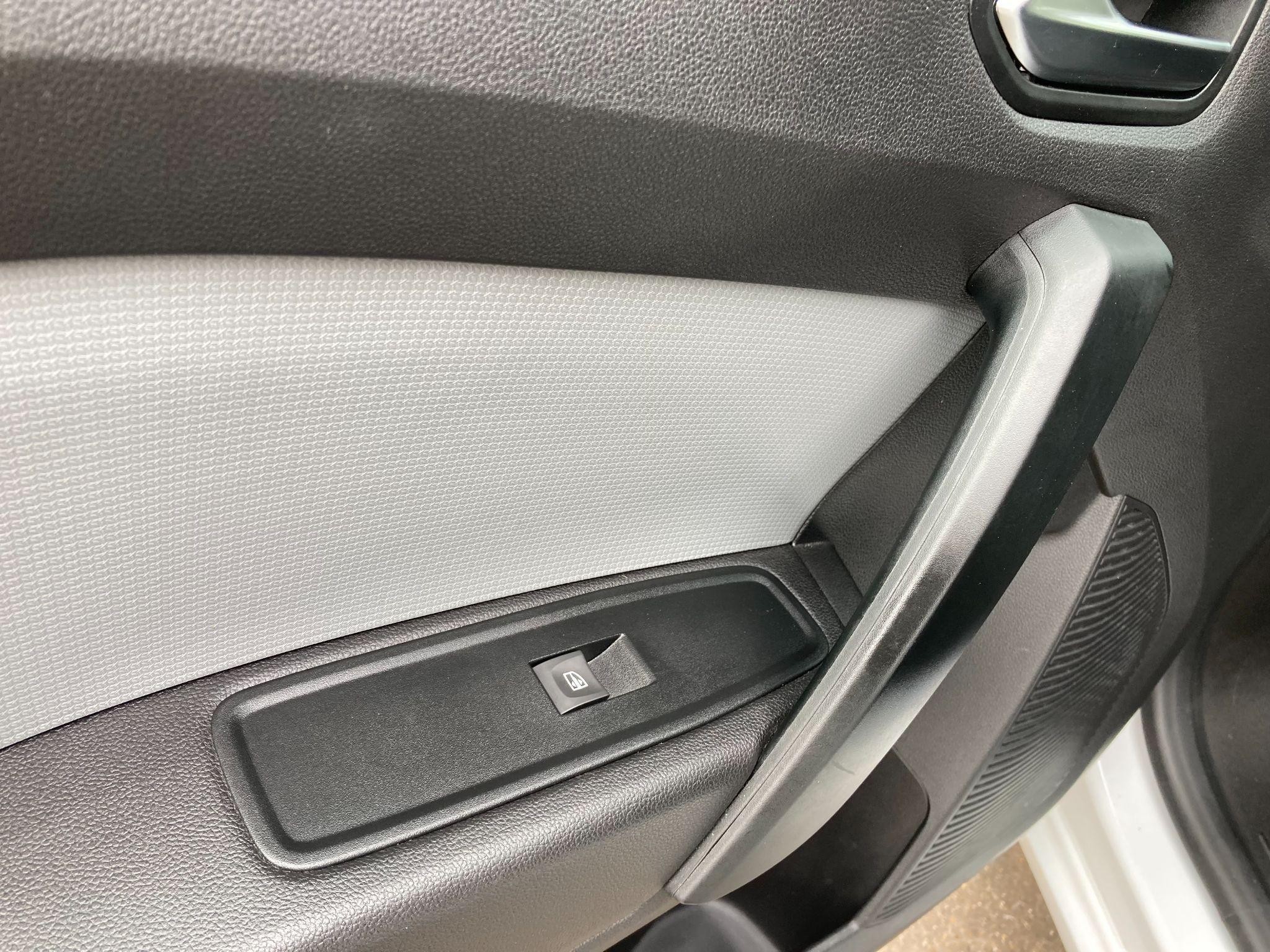 Nissan Townstar Image 17