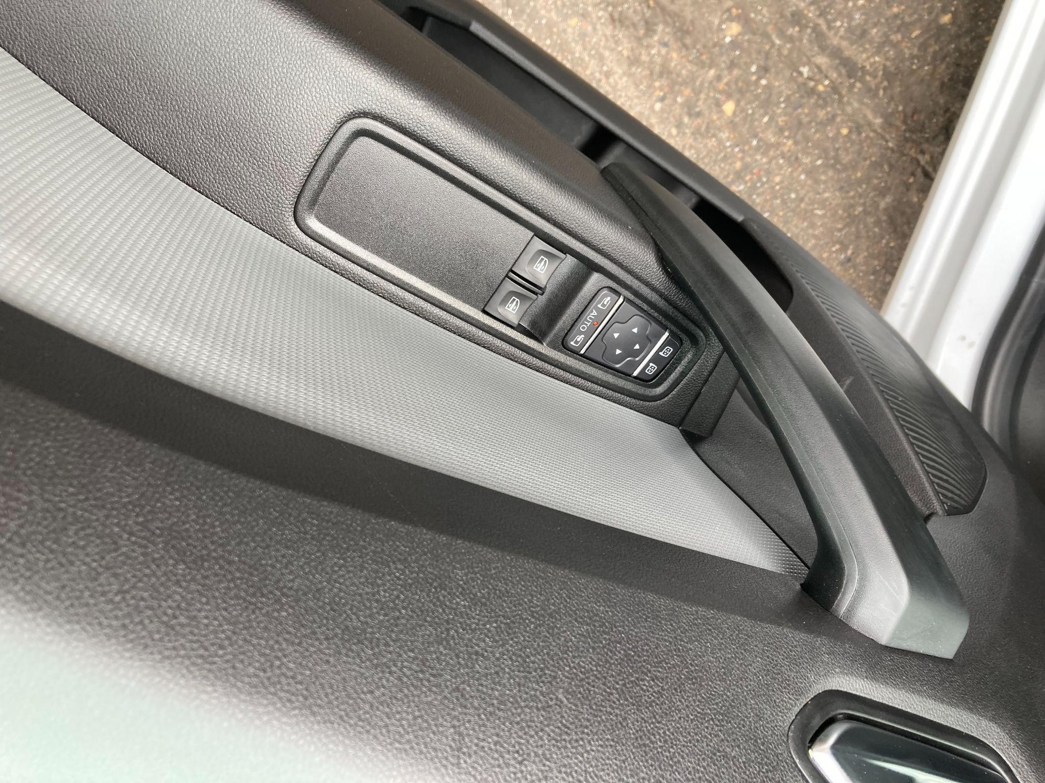 Nissan Townstar Image 22