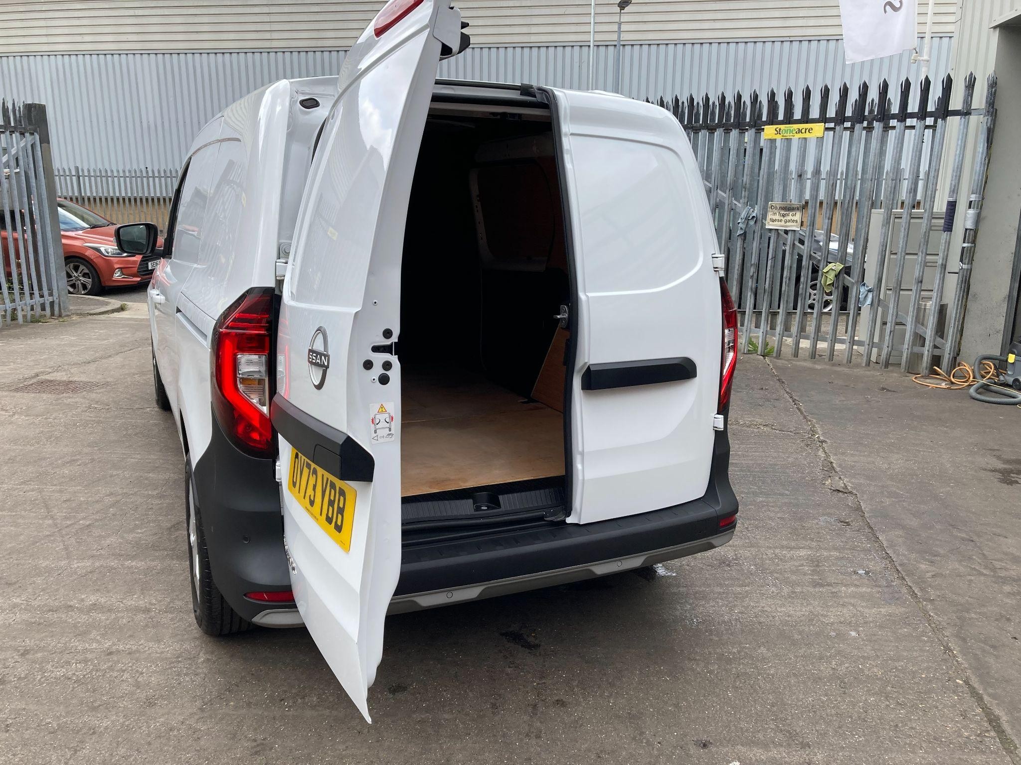 Nissan Townstar Image 59