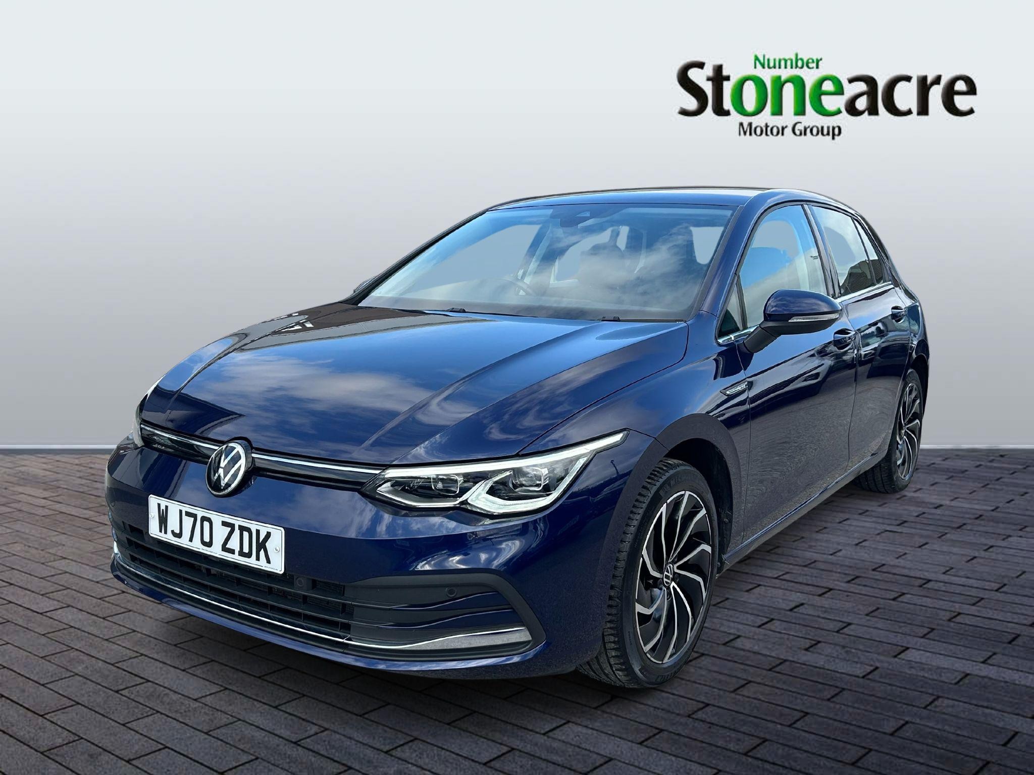 Volkswagen Golf Image 3
