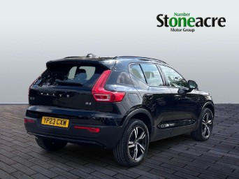 Volvo XC40 2.0 B3P Plus Dark 5dr Auto YP23CXW Image 3