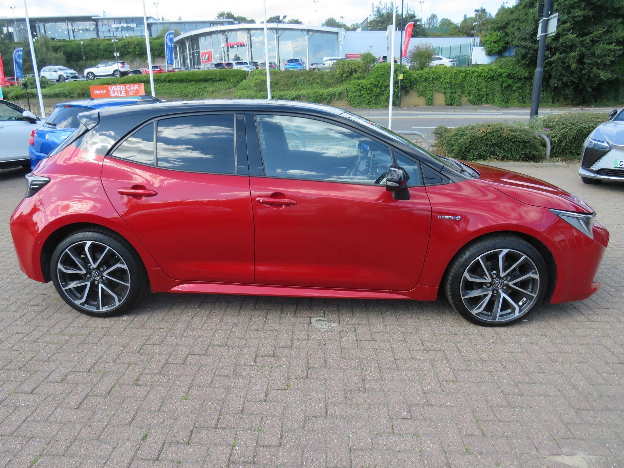 Toyota Corolla Image 2
