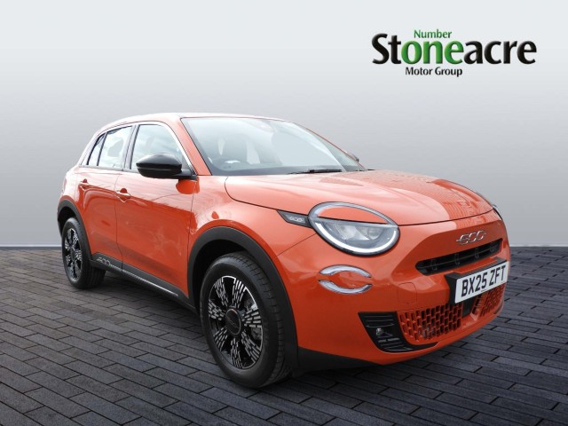 Fiat 600 1.2 MHEV e-DCT Euro 6 (s/s) 5dr BC25YUS Image 1