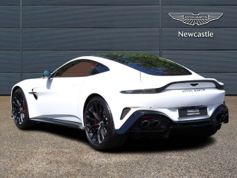 Aston Martin Vantage 4.0 V8 Auto Euro 6 2dr NA74ZHC Image 2