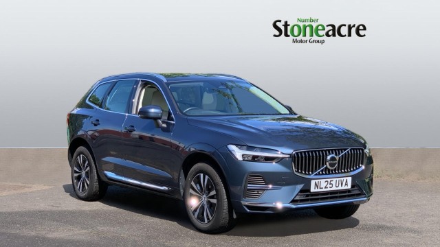 Volvo XC60 Recharge Core, T6 AWD plug-in hybrid, Electric/Petrol, Bright NL25UVA Image 1