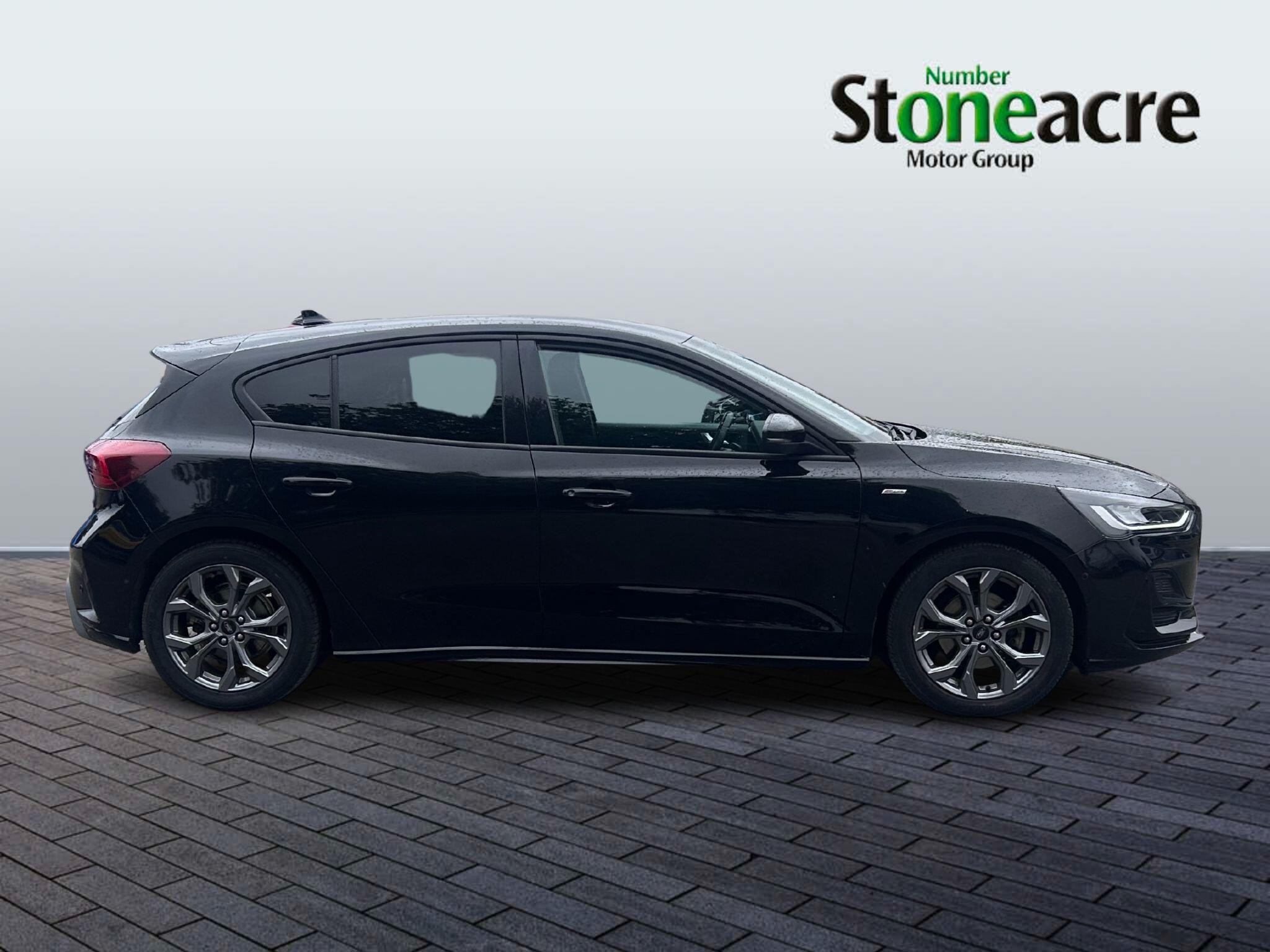 Ford Focus Image 2