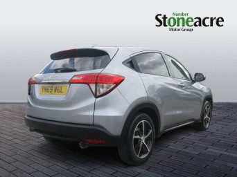 Honda HR-V 1.5 i-VTEC SE CVT Euro 6 (s/s) 5dr YN69WUL Image 2