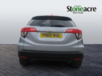 Honda HR-V 1.5 i-VTEC SE CVT Euro 6 (s/s) 5dr YN69WUL Image 3