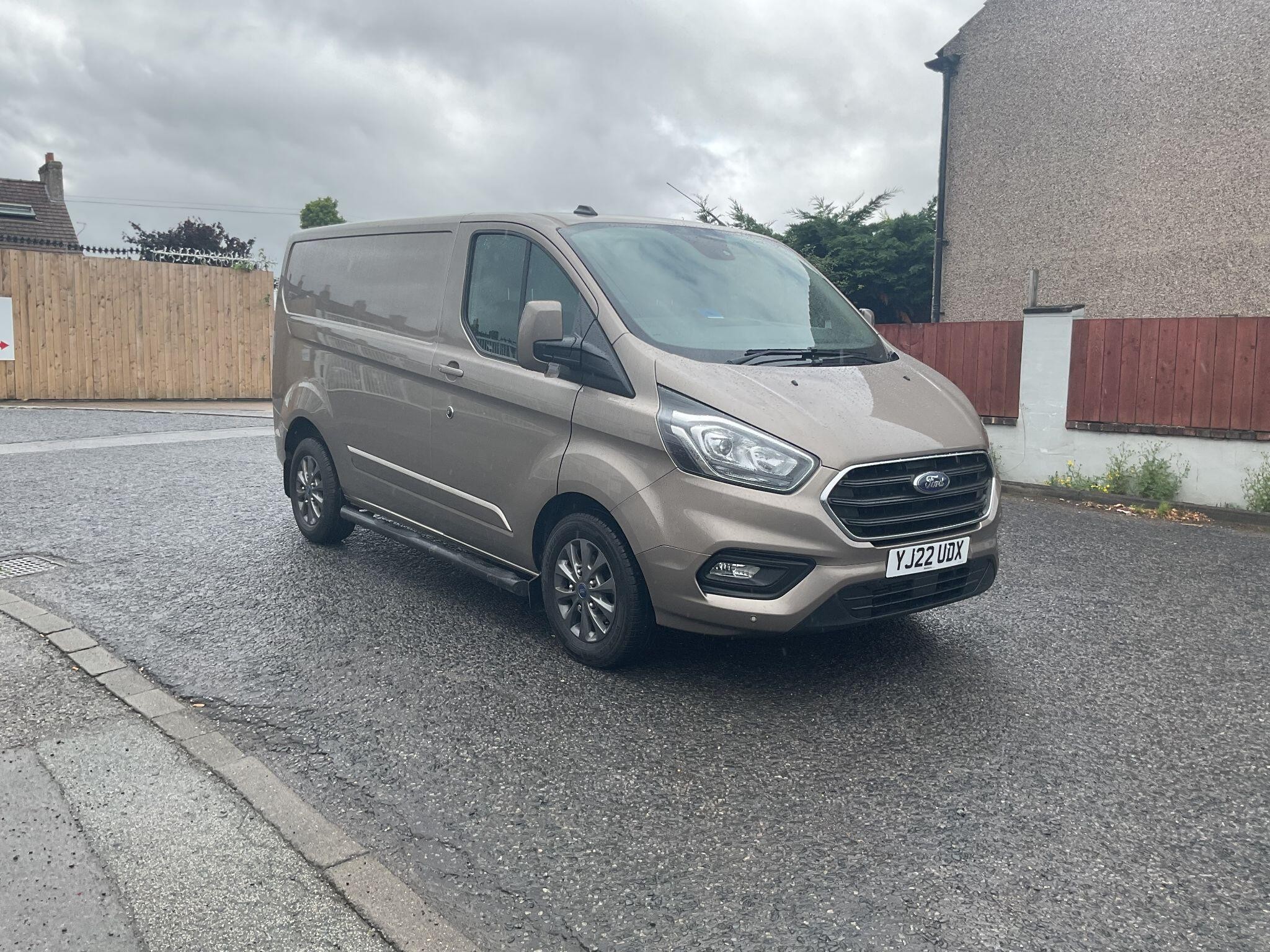 Ford Transit Custom Image 1