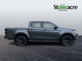 Isuzu D-Max V-Cross 1.9 TD V-Cross Auto 4WD Euro 6 (s/s) 4dr AK23XVC Image 2