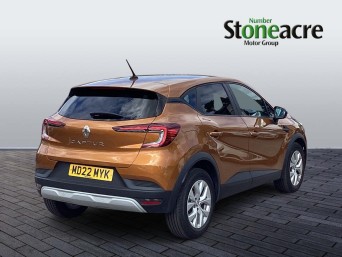 Renault Captur 1.3 TCe Iconic Edition Euro 6 (s/s) 5dr MD22MYK Image 2