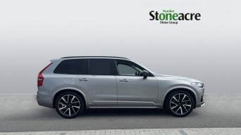 Volvo XC90 2.0 B5 MHEV Ultra Auto 4WD Euro 6 (s/s) 5dr RF24ZBO Image 3
