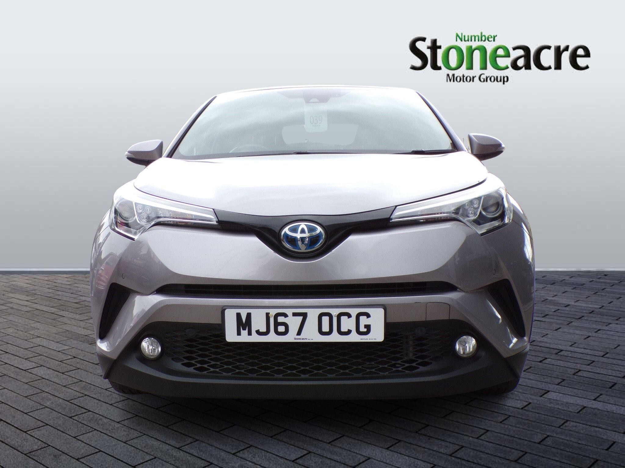 Toyota C-HR Image 8