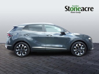 Kia Sportage Plug-In Hybrid 1.6 T-GDi 13.8kWh 3 Auto AWD Euro 6 (s/s) 5dr DN25ZYZ Image 2