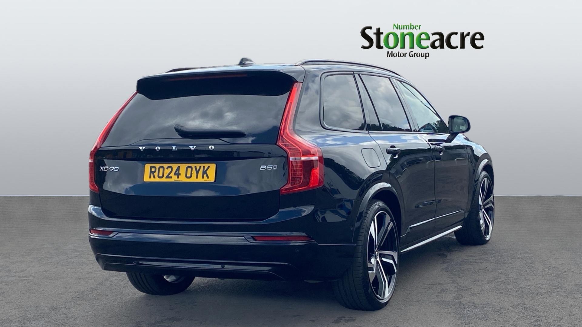 Volvo XC90 Image 2