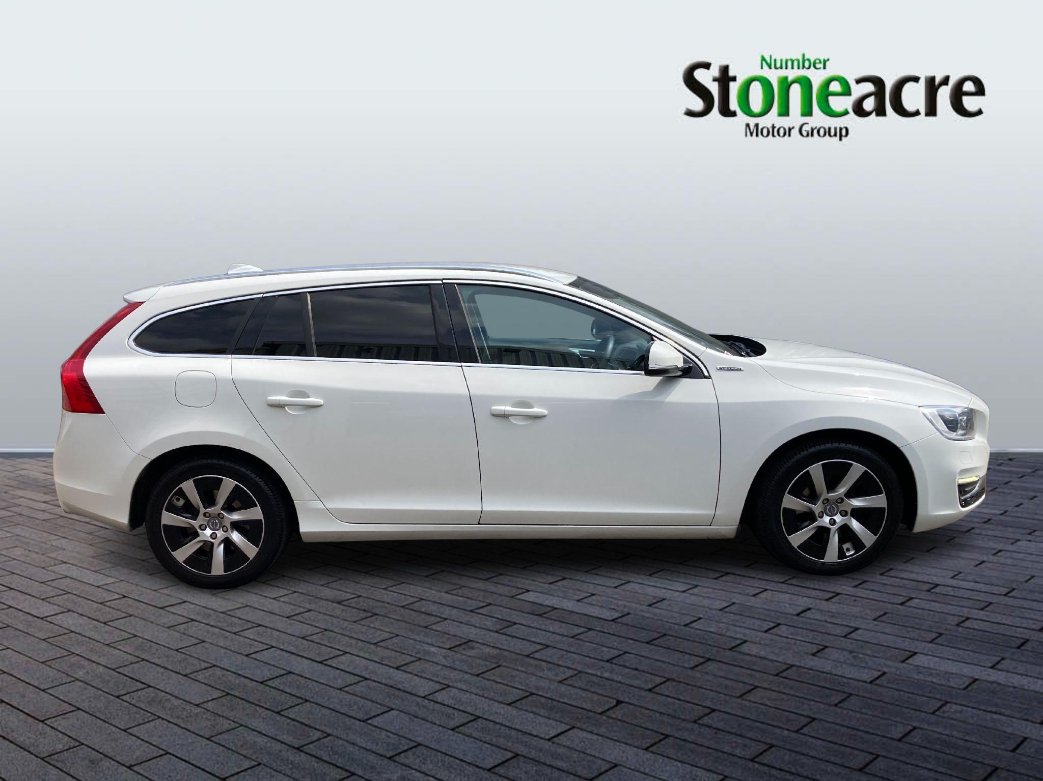 Volvo V60 Image 7