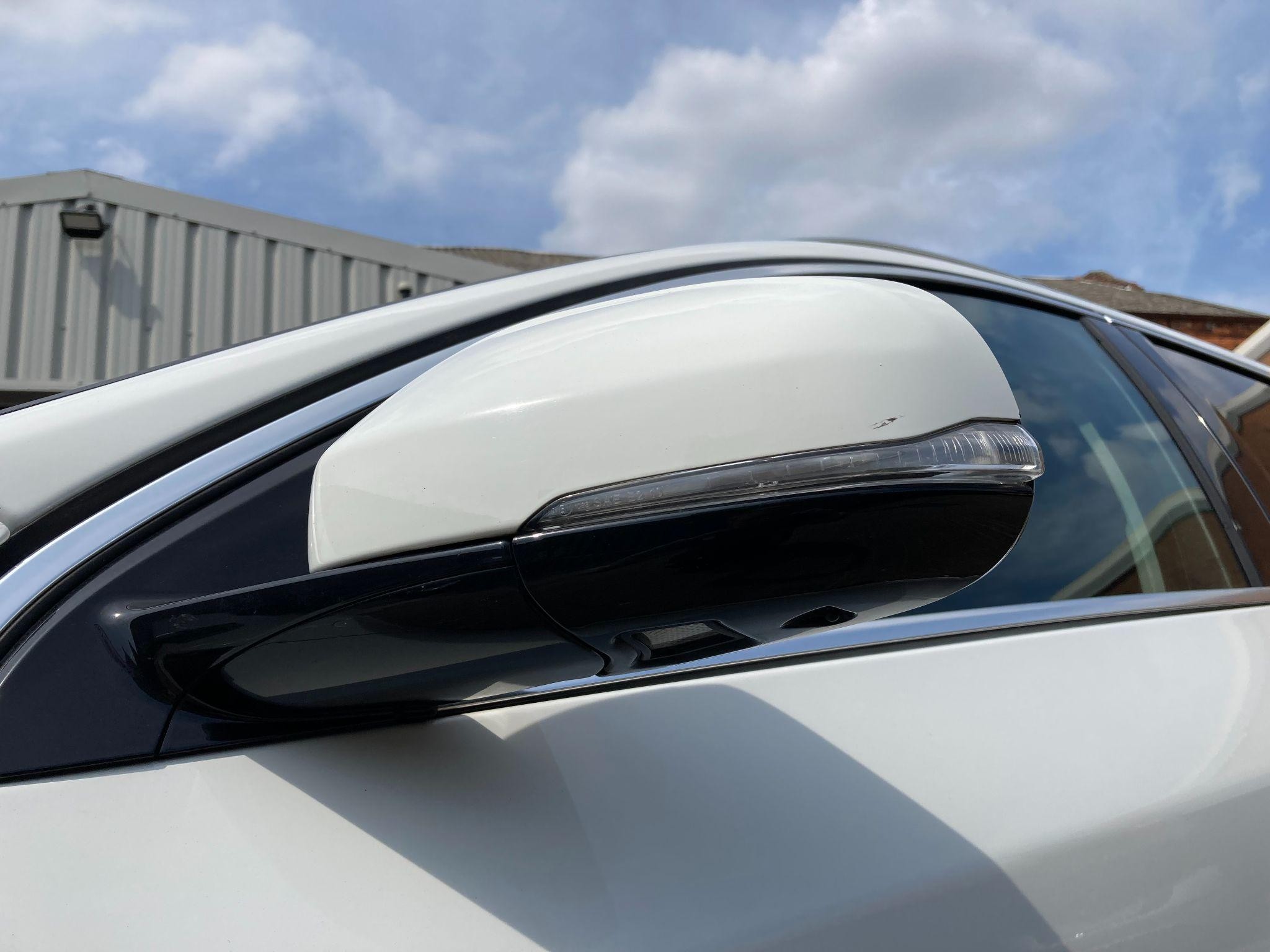 Volvo V60 Image 9