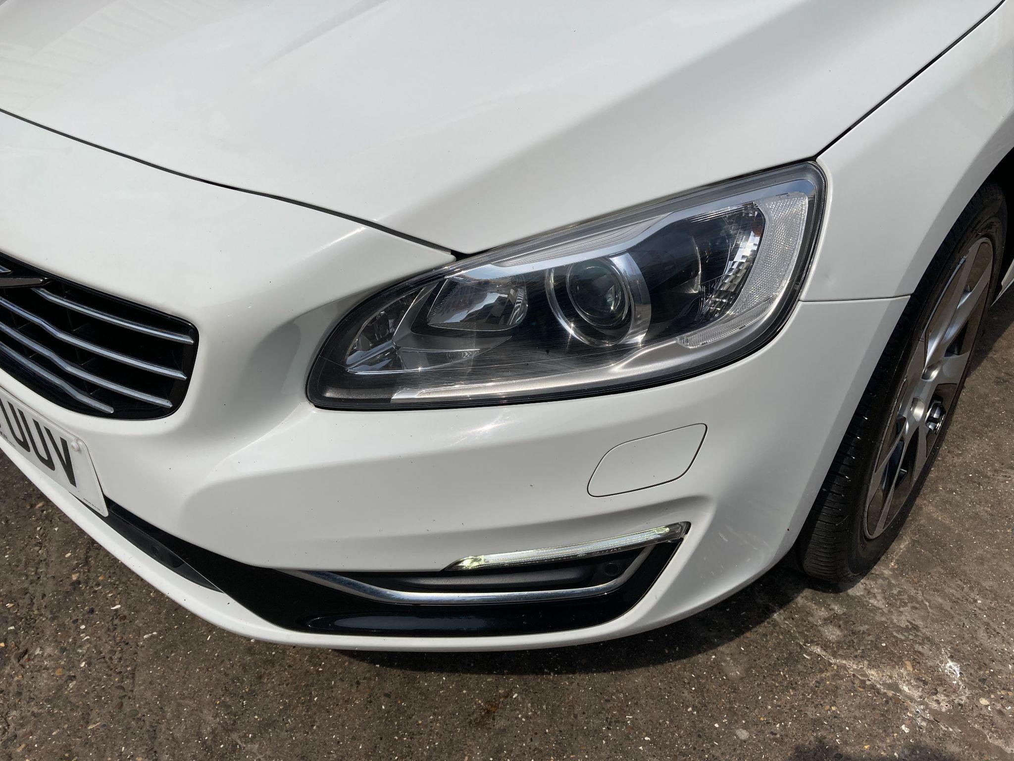 Volvo V60 Image 13