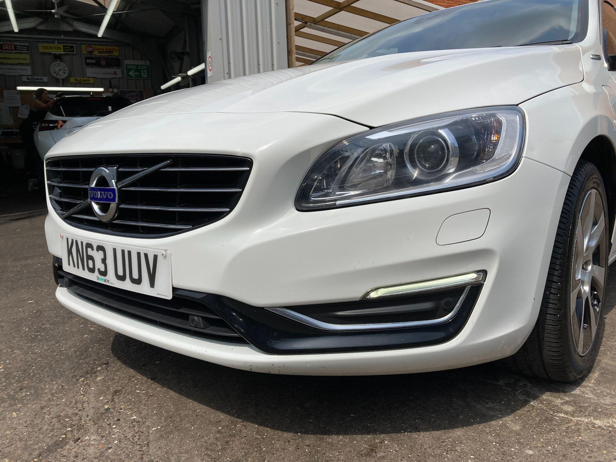 Volvo V60 Image 14