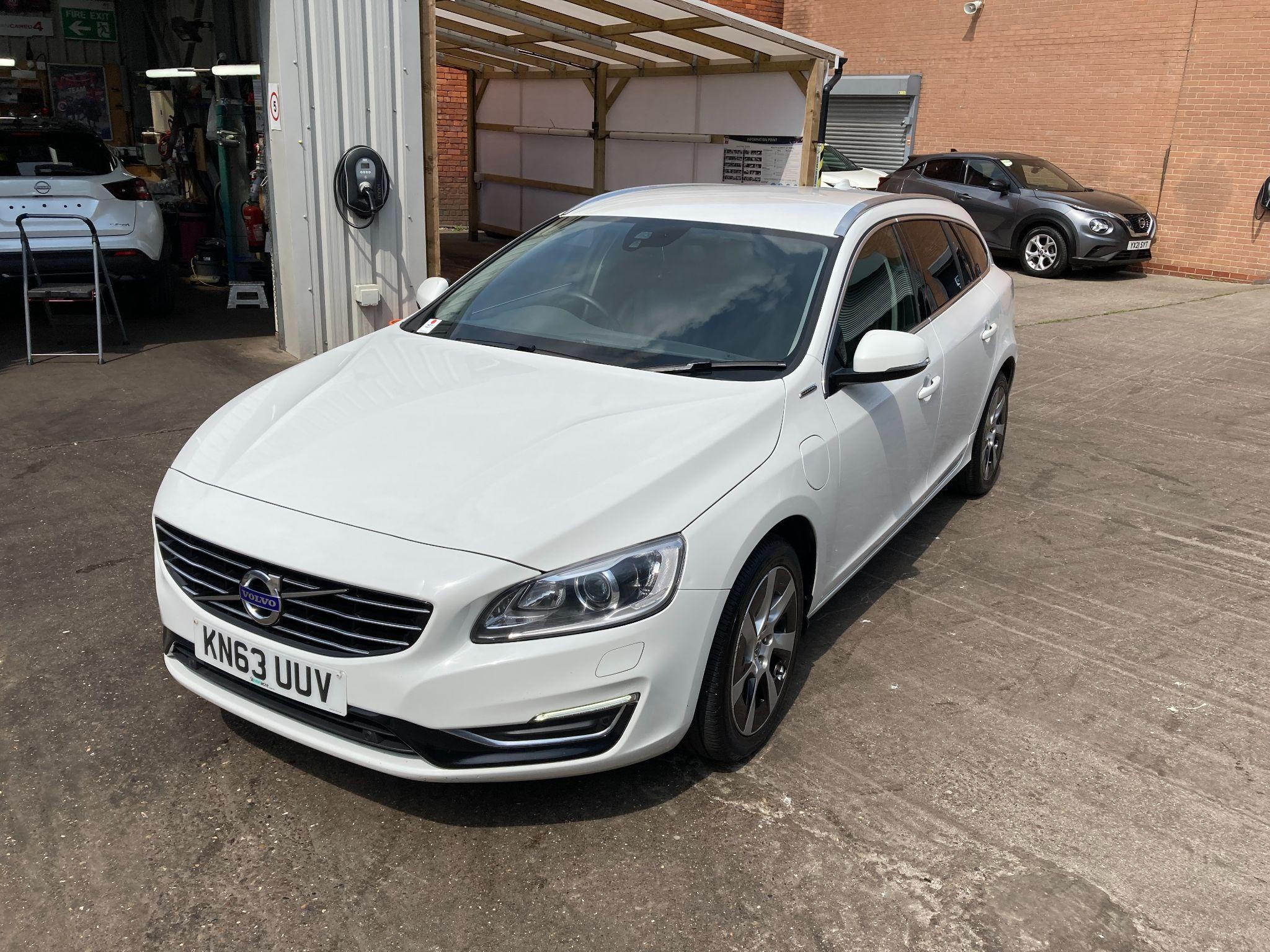 Volvo V60 Image 16