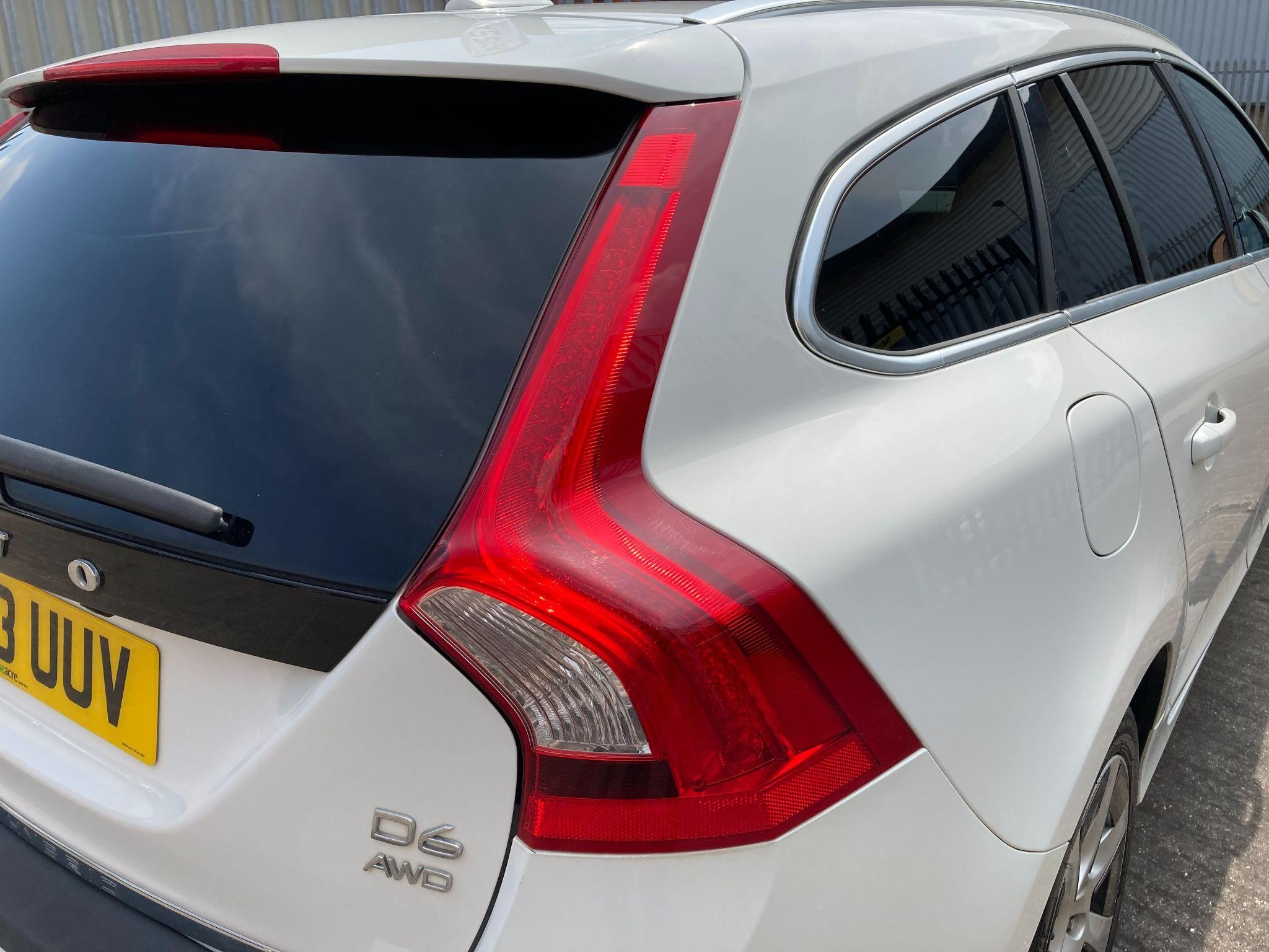 Volvo V60 Image 21