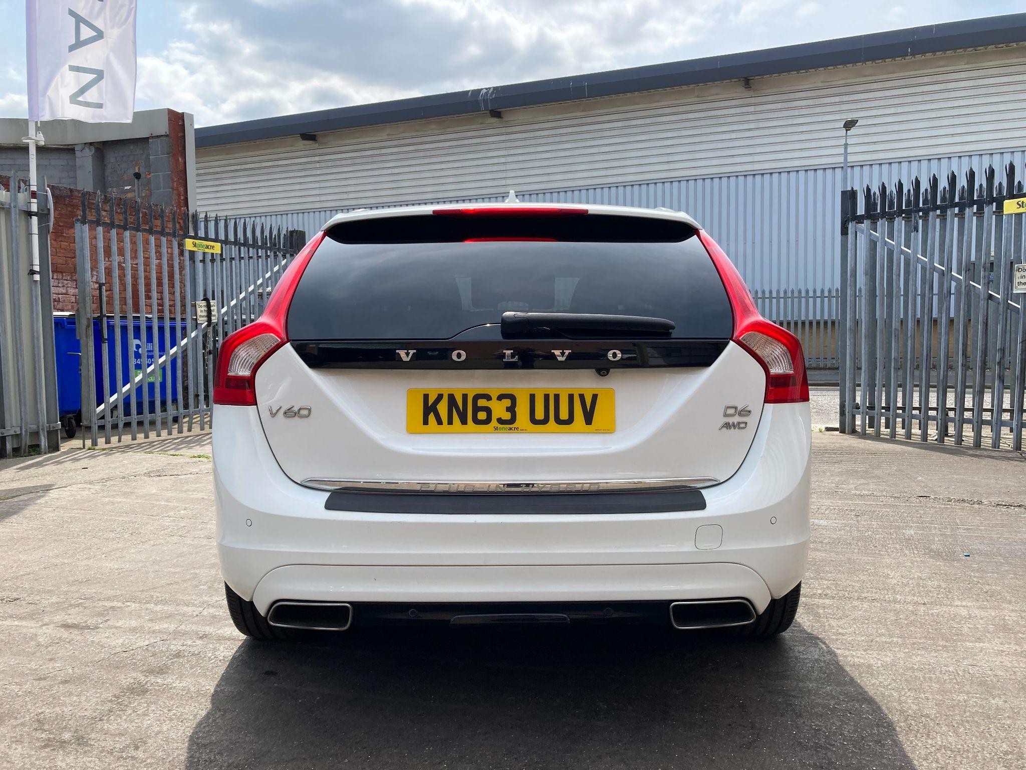 Volvo V60 Image 25
