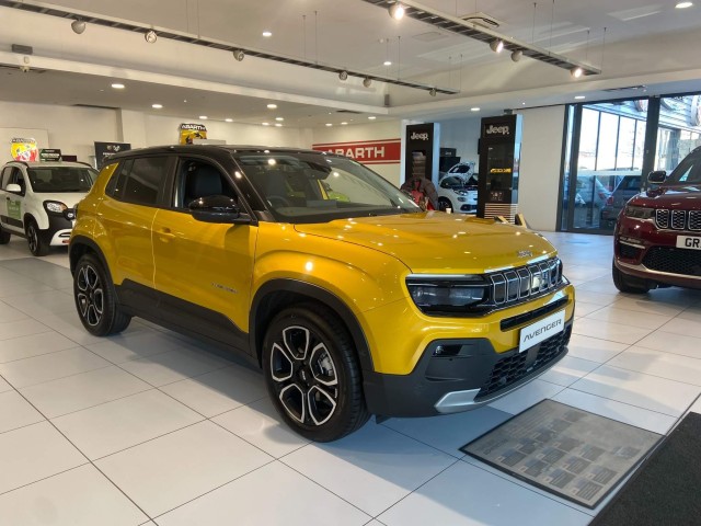 Jeep Avenger 1.2 e-Hybrid MHEV Summit e-DCT Euro 6 (s/s) 5dr null Image 1