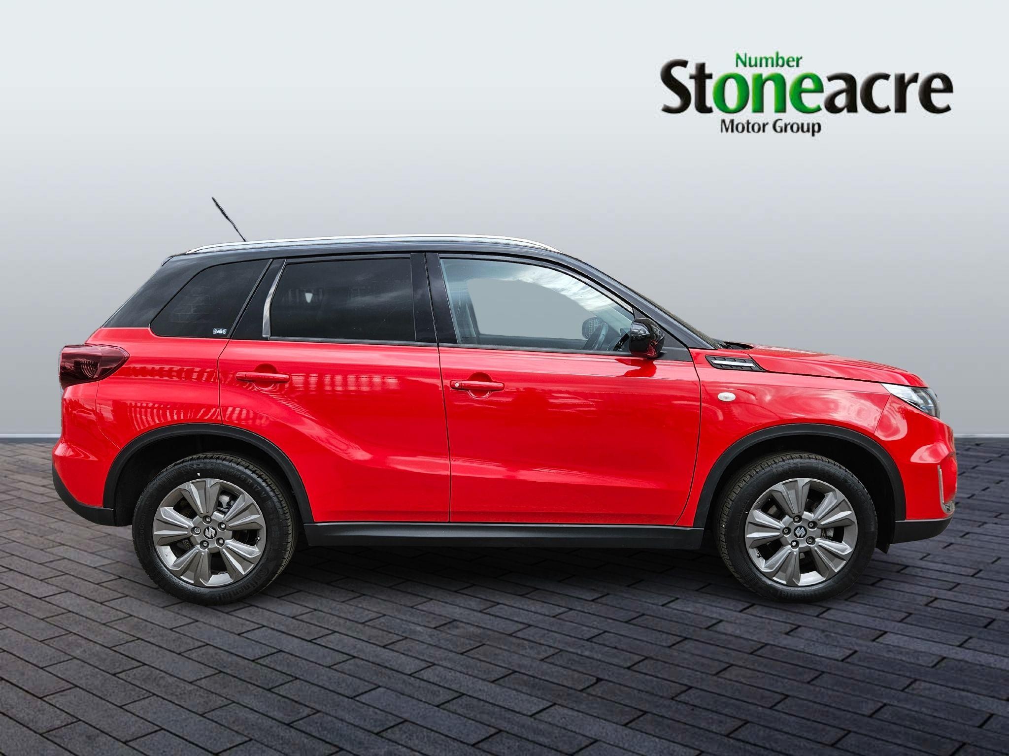 Suzuki Vitara Image 2