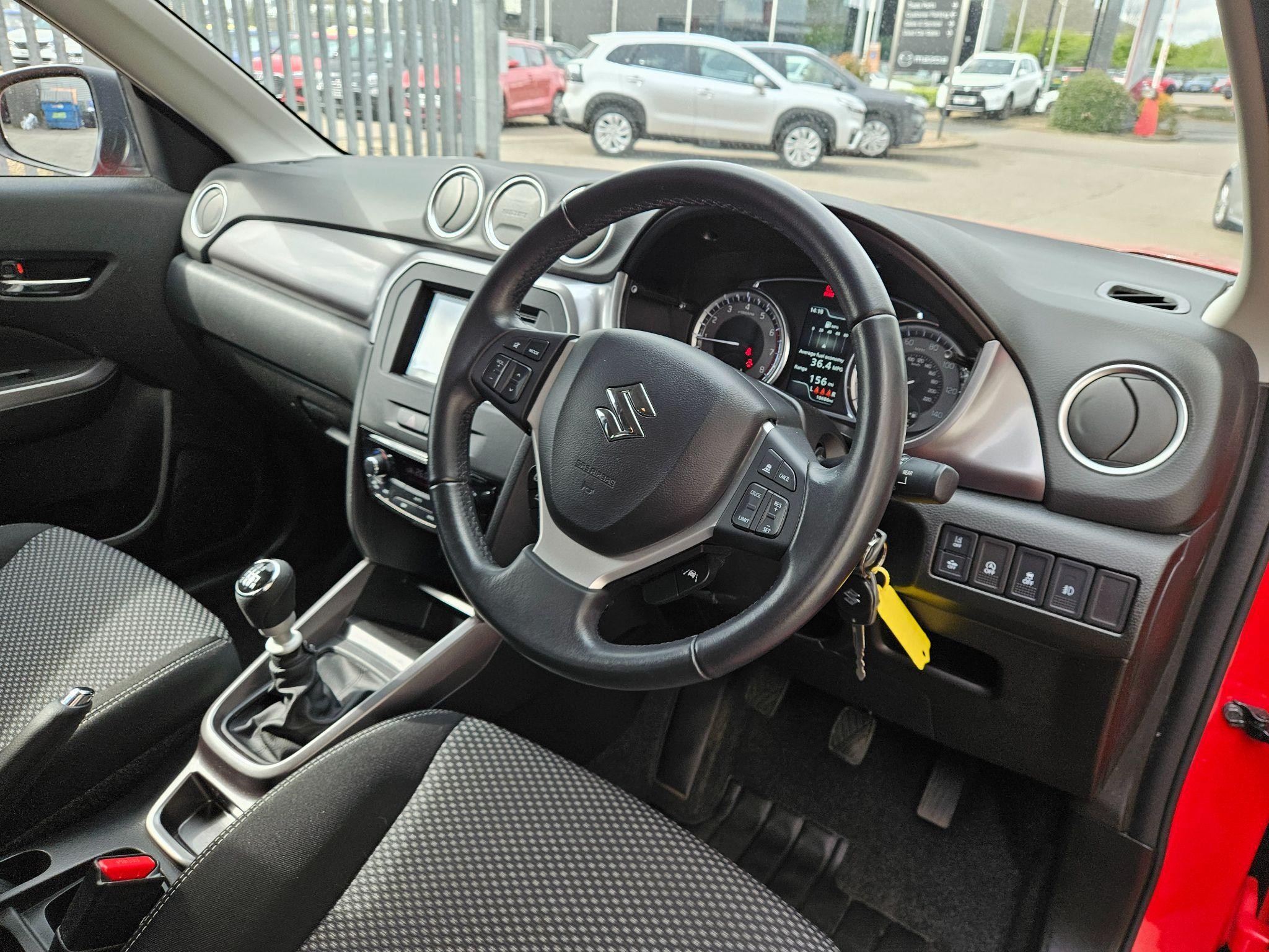 Suzuki Vitara Image 11