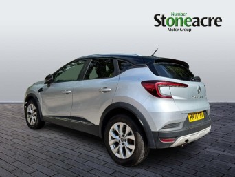 Renault Captur 1.3 TCE 130 Iconic 5dr HN70FBV Image 3