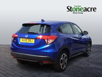 Honda HR-V 1.5 i-VTEC Black Edition 5dr NA18DNJ Image 3
