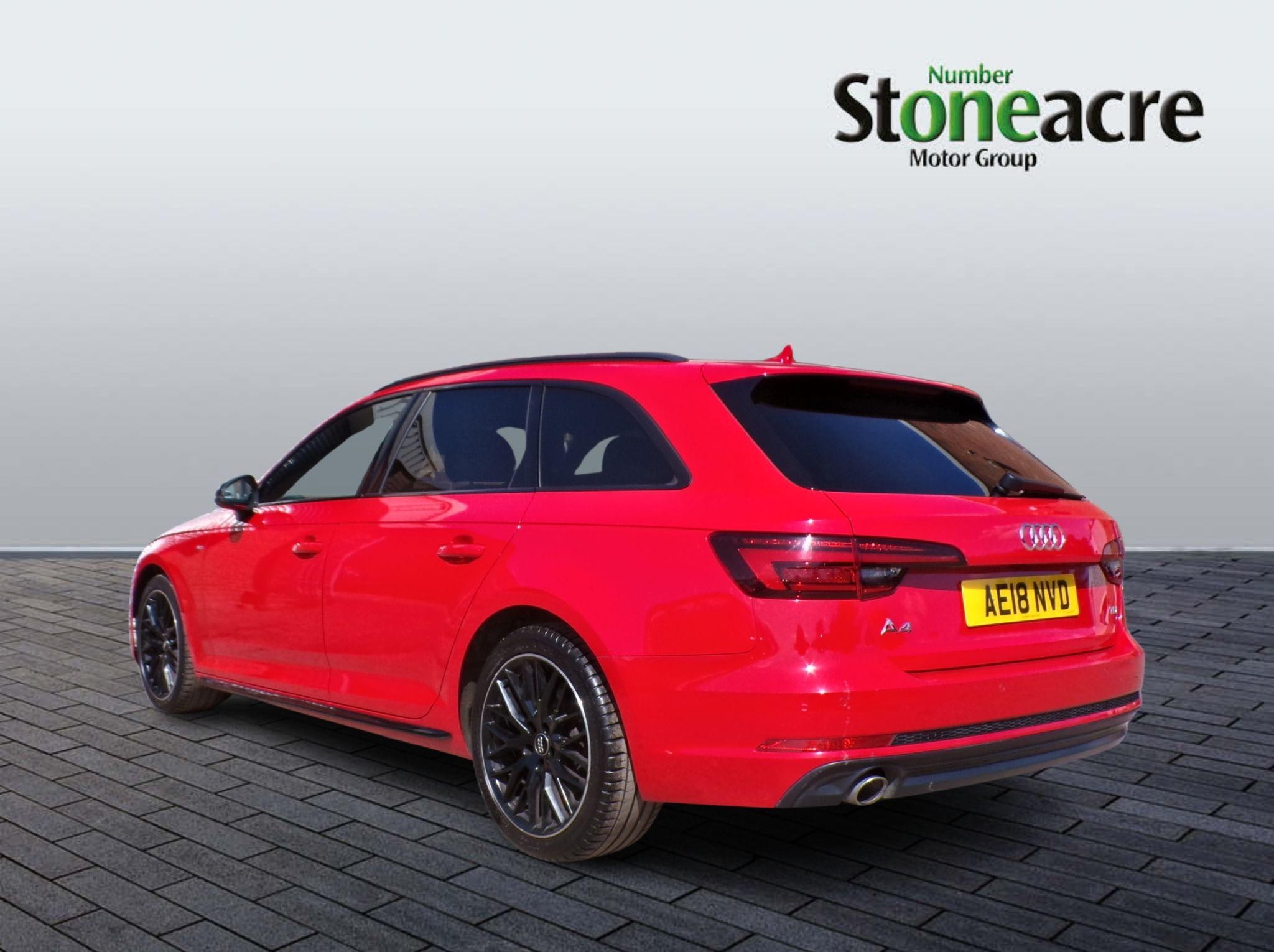 Audi A4 Avant Image 4