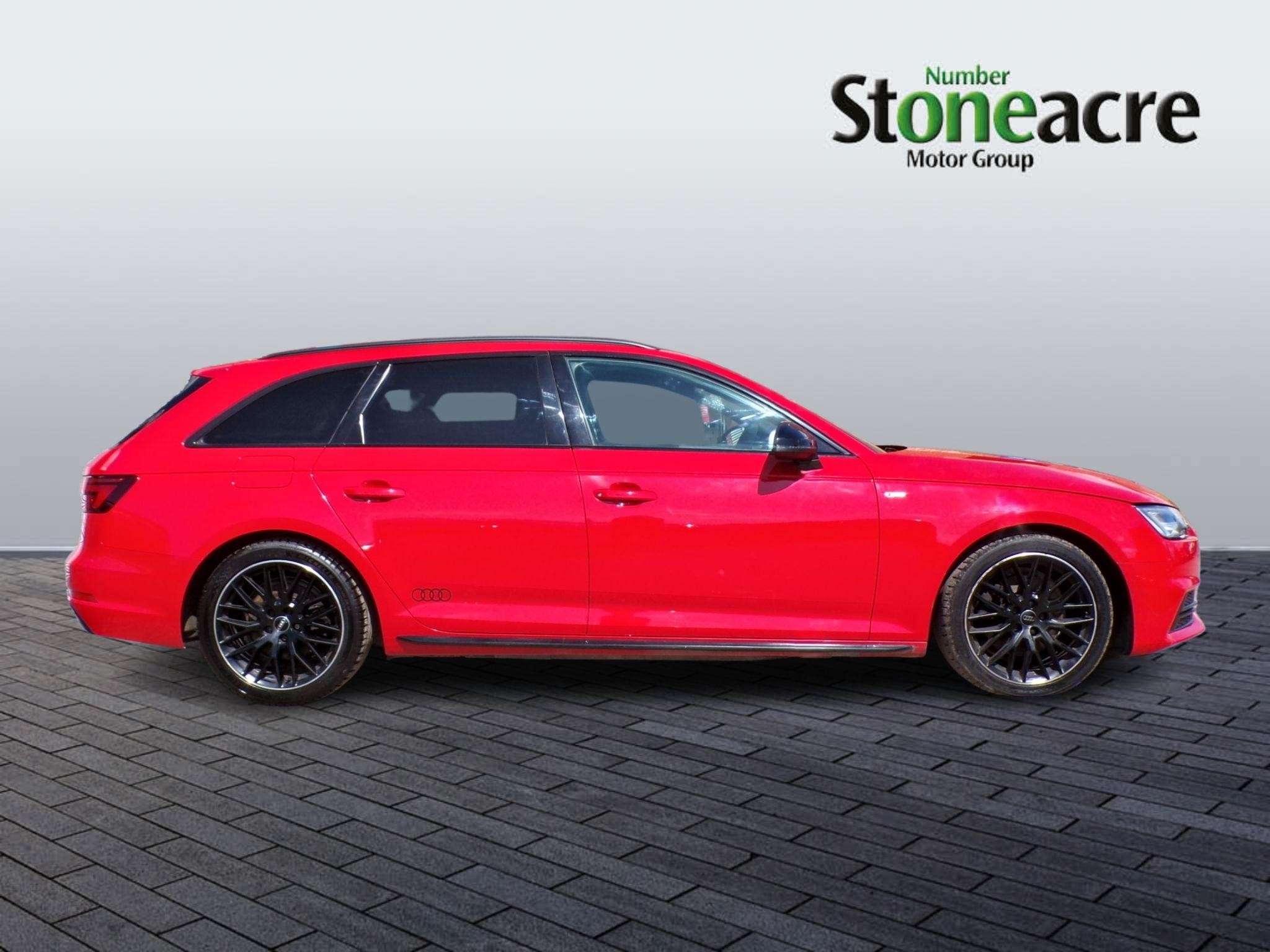 Audi A4 Avant Image 8
