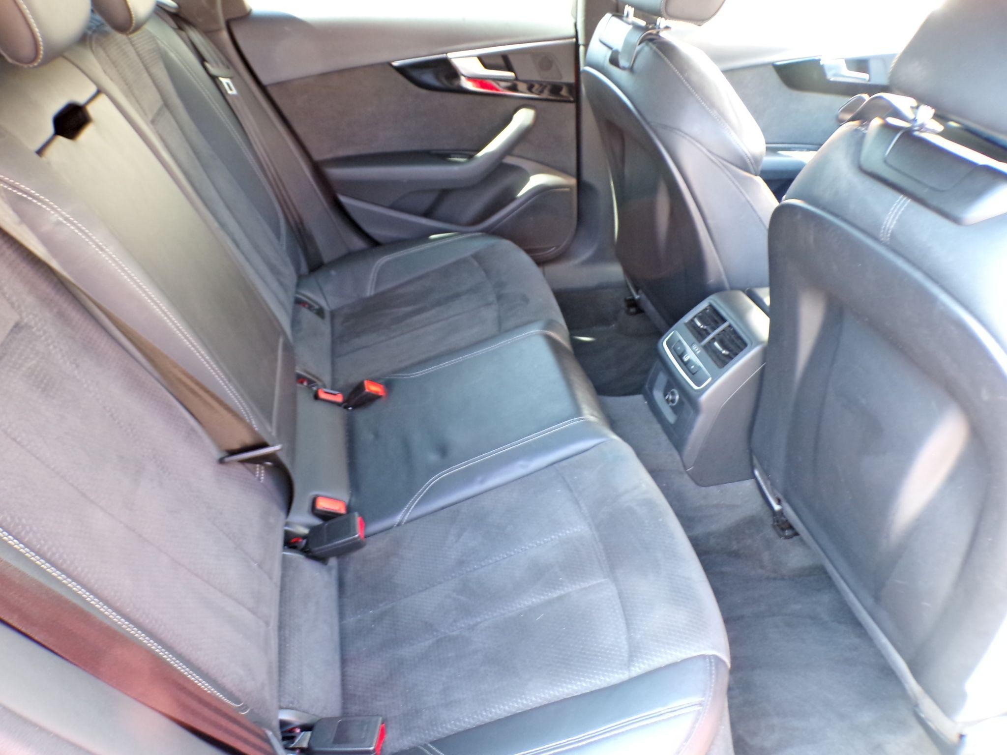 Audi A4 Avant Image 19