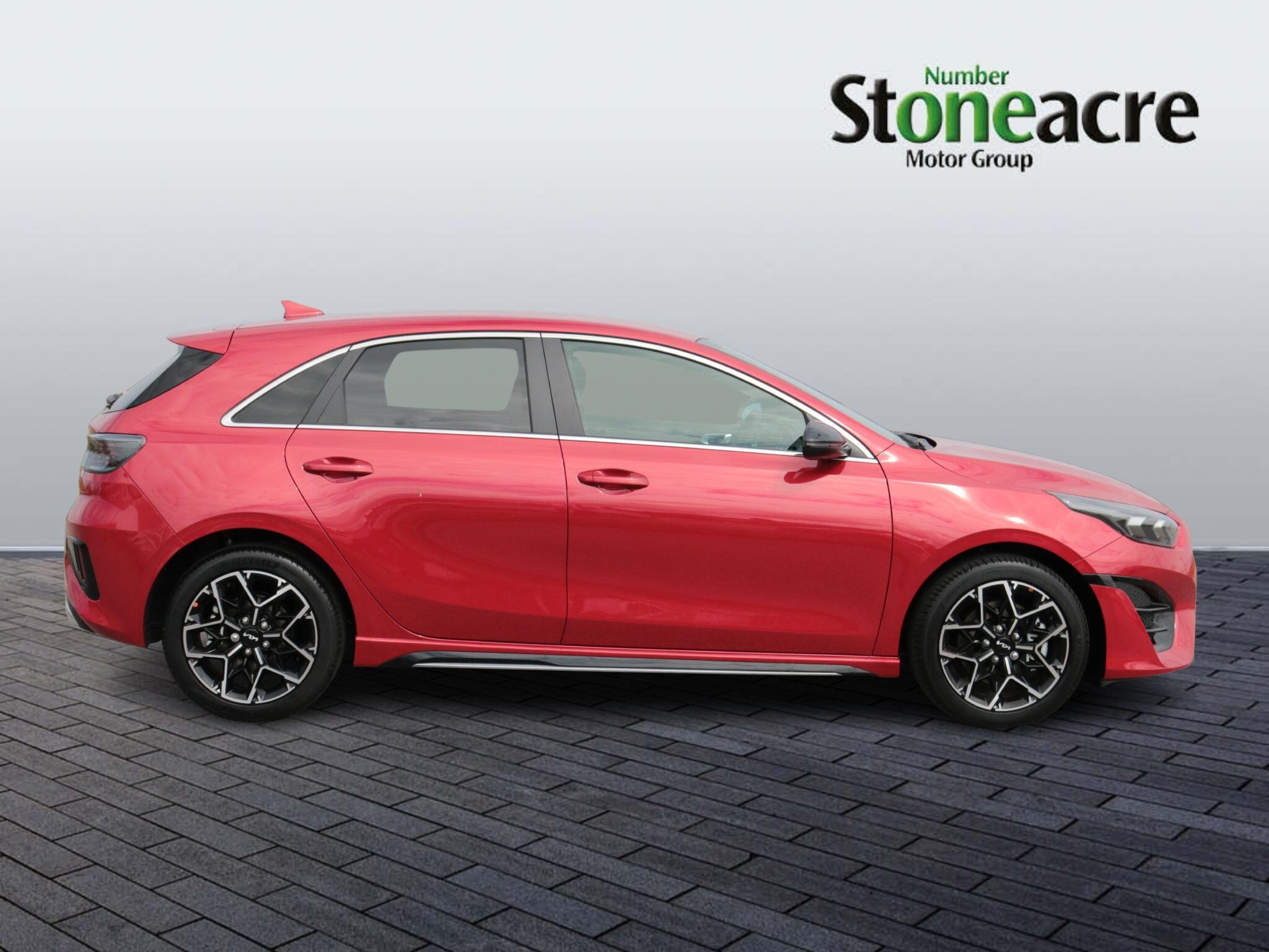 Kia Ceed Image 2